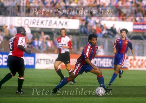 Romario Ullrich v Gobbel