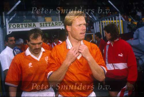 Ronald Koeman als aanvoerder Nederlands elftal in vriendschappelijke interland tegen Oostenrijk
Jan Wouters