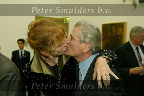 Eindhoven 17 januari 2003
Opening van Abbe Museum Eindhoven door Koningin Beatrix.
Abel Cahen met zijn vrouw Sonja Barend