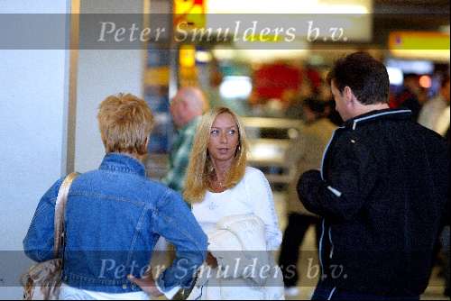 Schiphol 31 januari 2003
Sylvana Borsato en Gerard Joling op schiphol bij vertrek naar Curacao