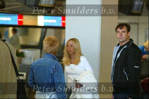 Schiphol 31 januari 2003
Sylvana Borsato en Gerard Joling op schiphol bij vertrek naar Curacao