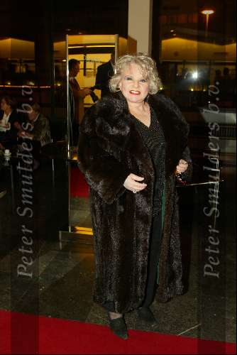 Tilburg 27 januari 2003
Premiere Nonsens in schouwburg Tilburg.
Sylvia de Leur