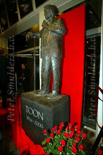 Sittard 15 januari 2003
Presentatie beeld Toon Hermans.