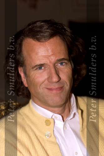 Andre Rieu 
30 November 2001