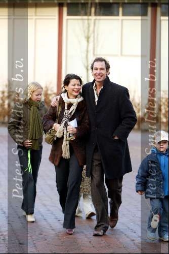 Kaatsheuvel 24 januari 2004
Premiere Doornroosje in de efteling. 
Erik de Vogel en Caroline de Bruin met kinderen
