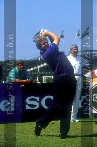 Colin Montgomery met op achtergrond Ruud Onstein
1992
Golfen