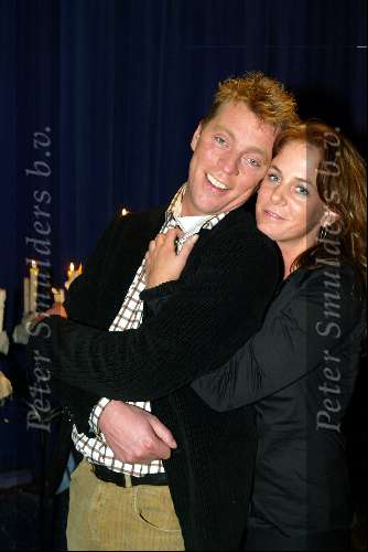 Aalsmeer 17 januari 2004
DJ Dave Heijneman met nieuwe vriendin.