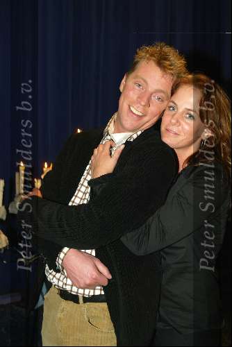 Aalsmeer 17 januari 2004
DJ Dave Heijneman met nieuwe vriendin.