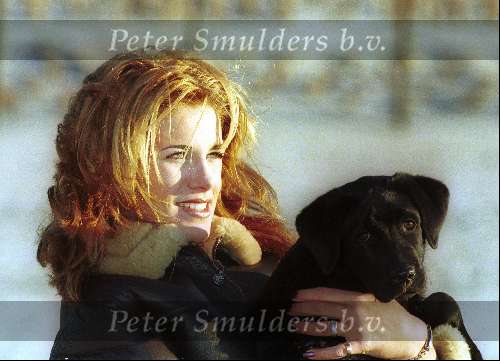 Danielle Overgaag met Labrador hond