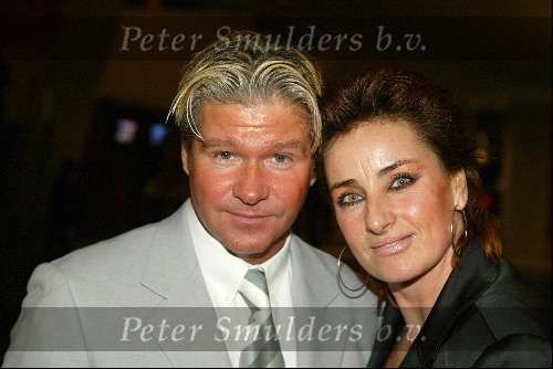 Rotterdam 27 januari  2004
Premiere Romeo en Julia in het Nieuwe Luxor.
Dries Roelvink met vrouw.