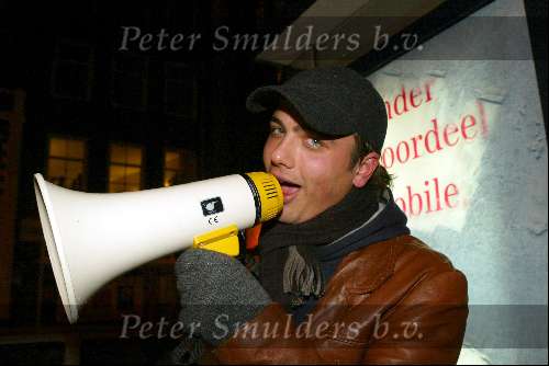 Amsterdam 15 januari 2003
Red de Oerang Oetang.  Geert Hoes