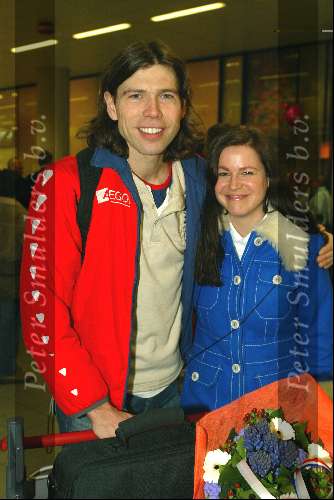 Schiphol 27 januari 2004
Aankomst op Schiphol van  Gerard v Velde. gerard met vriendin.