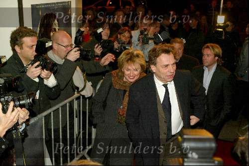 Rotterdam 29  januari 2004
Premiere documantaire over Johan Cruijff in Luxor te Rotterdam. Jan Mulder met vrouw