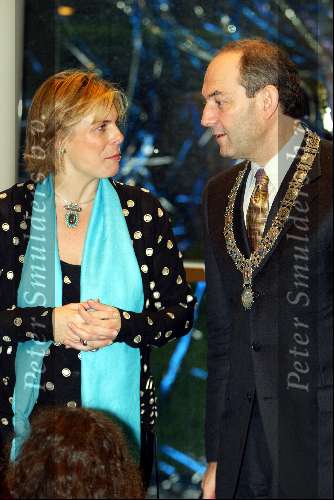 Amsterdam 19 januari 2004
Prinses Laurentien (zwanger) opent het nieuwe IBM pand  met Job Cohen samen.