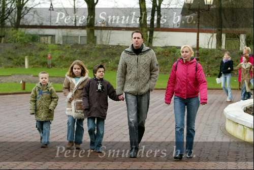 Kaatsheuvel 24 januari 2004
Premiere Doornroosje in de efteling. 
Jochem v Gelder met vrouw en kinderen