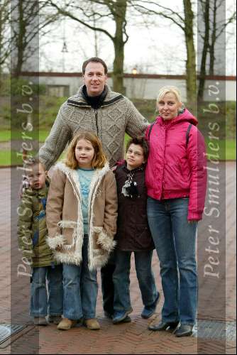 Kaatsheuvel 24 januari 2004
Premiere Doornroosje in de efteling. 
Jochem v Gelder met vrouw en kinderen