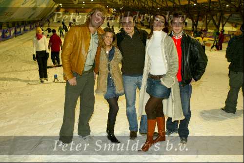 Zoetermeer 31 januari 2004
Fanclubdag van Costa in snowworld.
Kurt Rogiers, Silvie Meis Edgar Wurfbain Froukje de Both en Joey v d Velden