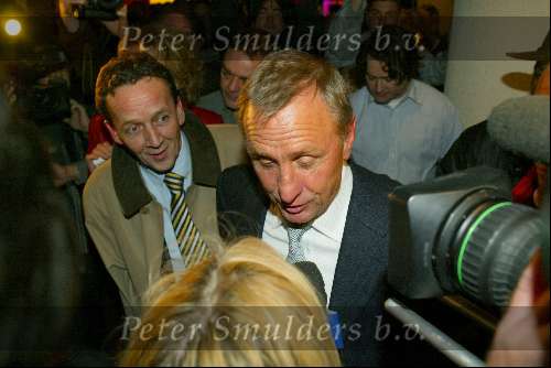 Rotterdam 29  januari 2004
Premiere documantaire over Johan Cruyff in Luxor te Rotterdam.
Tom Metz op achtergrond