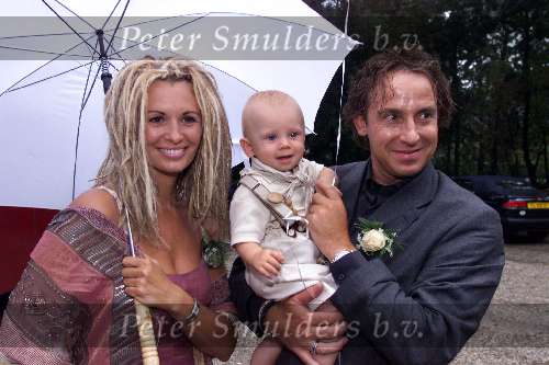 Blaricum 7 Augustus 1999
Trouwen broer van Leontien Ruiters
Marco Borsato met Leontien Ruiters en zoontje Luca

PETER SMULDERS BV