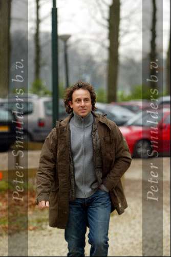 Den Dolder 22 januari 2004
Idols finalisten oefenen met Marco Borsato in Best Western Hotel Den Dolder.