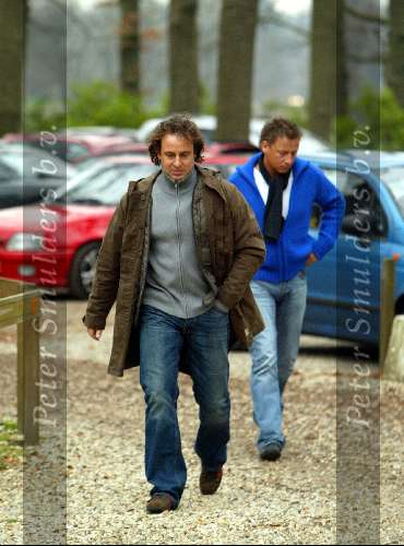 Den Dolder 22 januari 2004
Idols finalisten oefenen met Marco Borsato in Best Western Hotel Den Dolder samen met Armando Borsato