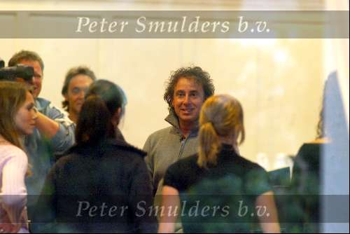 Den Dolder 22 januari 2004
Idols finalisten oefenen met Marco Borsato in Best Western Hotel Den Dolder.