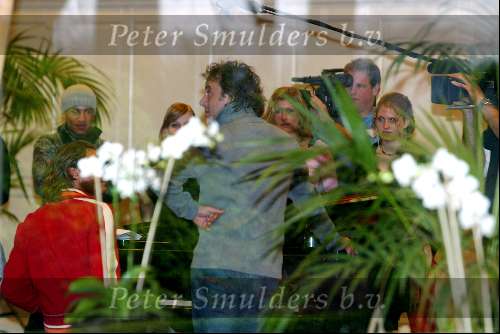 Den Dolder 22 januari 2004
Idols finalisten oefenen met Marco Borsato in Best Western Hotel Den Dolder.