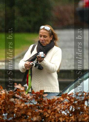 Hilversum 17 januari 2004
 Patty Brard
Peter Smulders bv