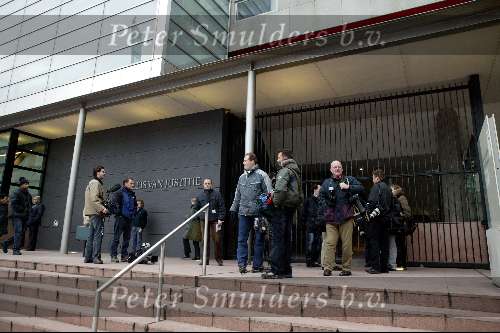 Den Haag 10 januari 2004
Advocaat Britta Bohler . De pers bij paleis van justitie in Den Haag bij rechtzaak Prinses Margartita