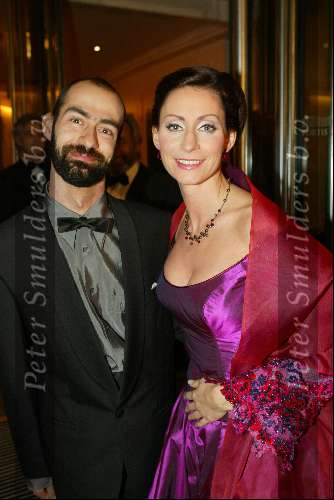 Scheveningen 12 januari 2003
100 jarig bestaan circustheater.
Pia Douwes met zoon Annewil Blankers