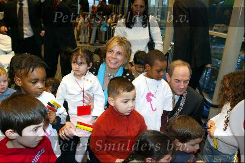 Amsterdam 19 januari 2004
Prinses Laurentien (zwanger) opent het nieuwe IBM pand in Amsterdam. Kindercomputer IBM