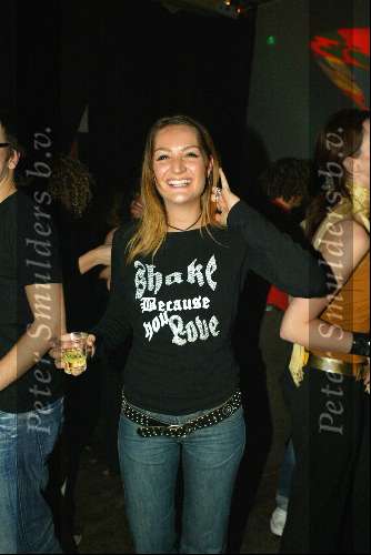 Amsterdam 23 januari 2004
Save the Oerang Oetang in Panama.
Sabine Schipper (meisje dat Robbie Williams aangerand heeft op podium)