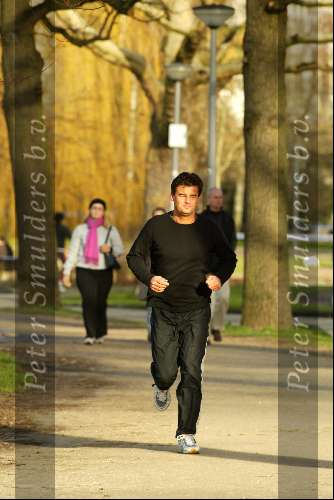 Amsterdam 18 januari 2004
Wilfred Genee hardlopen in vondelpark