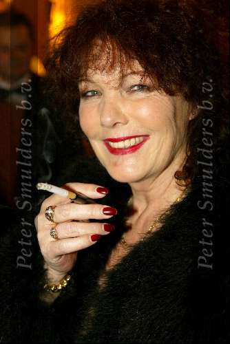 Scheveningen 12 januari 2003
100 jarig bestaan circustheater.
Willeke v Ammelrooy met sigaret
