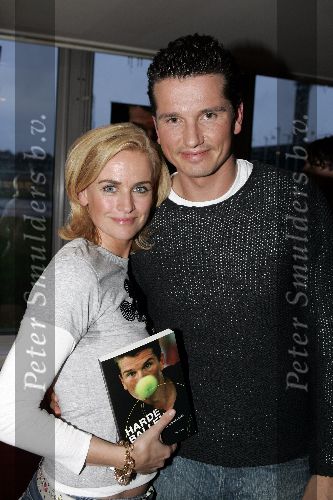 Amsterdam 20 januari 2005
Presentatie boek Richard Krajicek in vak zuid.
Daphne Deckers.