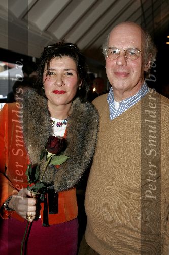 Ouderkerk aan de Amstel 2 december 2004
Presentatie boek Cas Spijkers.
Vader Winston Gerschtanowitz met vriendin