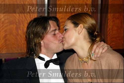 Amsterdam 11 december 2002
Premiere lord of the rings
Froukje de Both met vriend