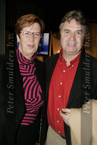 Hilversum 6 januari 2005
Aktie  555 voor azie in studio 22.
Guus Hiddink en Annemarie Jorritsma