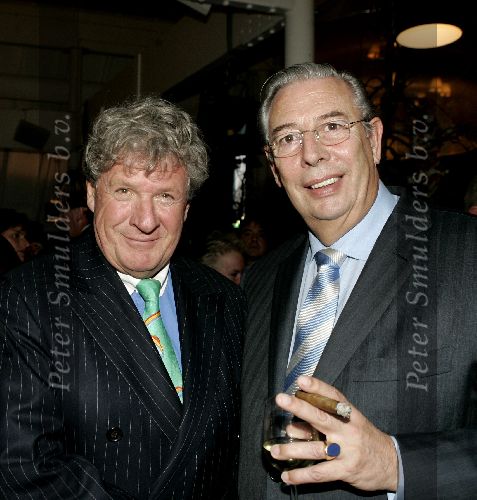 Ouderkerk aan de Amstel 2 december 2004
Presentatie boek Cas Spijkers.
Willibrord Frequin met Jacobus Toet