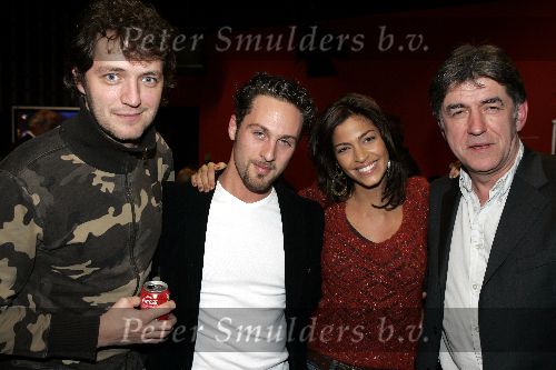 Hilversum 6 januari 2005
Aktie  555 voor azie in studio 22.
Bartho Braat Touriya Christoph Haddad en Kurt Rogiers
