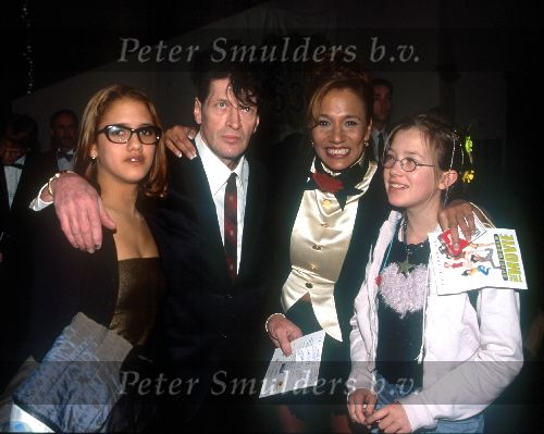 Amsterdam 24 November 1997
Premiere: Wat te doen met 2 miljoen
Patty Brard met dochter Priscilla Brard
en Herman Brood met zijn dochter