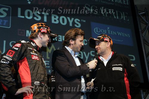 Amsterdam 27 januari 2005
Presentatie Minardi Formule 1 met Christijan Albers in Cineac.
Winston Gerschtanowitz Christijan Albers en Paul Stoddart