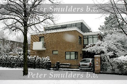 Amsterdam 2 maart 2005
Huis Reinout Oerlemans en Danielle Overgaag in de sneeuw.