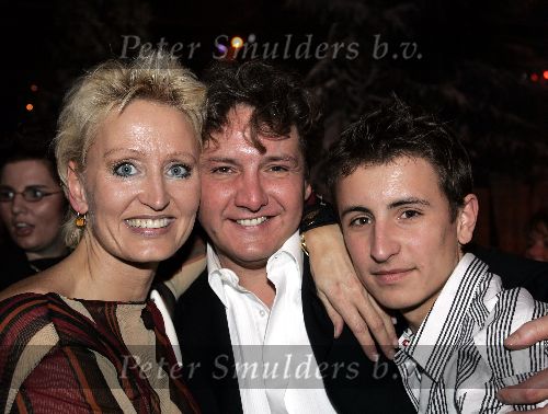 Rotterdam 6 december 2004
Optreden Gerard Joling in Ahoy.
Rene Froger met Natasja en zoon