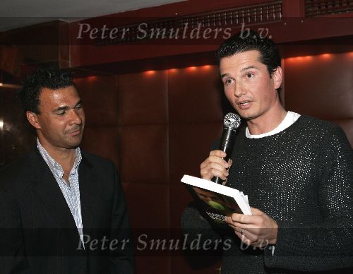 Amsterdam 20 januari 2005
Presentatie boek Richard Krajicek in vak zuid.
Richard  en Ruud Gullit