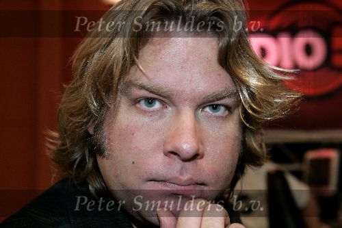 Hilversum 6 januari 2005
Aktie  555 voor azie in studio 22.
Robert Jensen