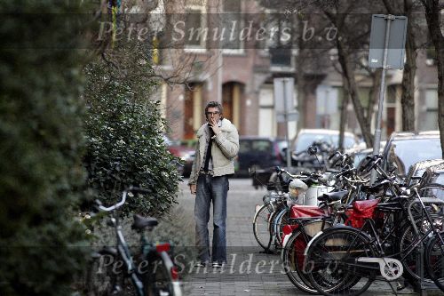Amsterdam 21 januari 2005
Ruud  de Wild met zonnebril