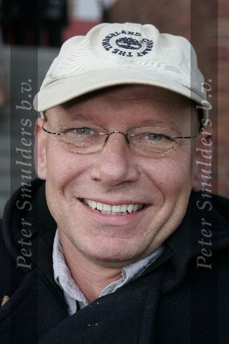 Amsterdam 2 december 2004
Trouwen Huub Stapel in het Olympisch stadion. 
Sjoerd Pleysier met petje
