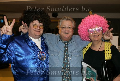 Nijmegen 26 januari 2005
Premiere Hair in Nijmegen.
Hilbert Nawijn met vrouw met pruiken op en Tony Tetro