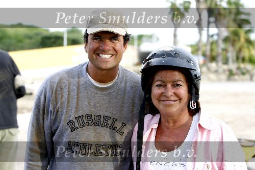 Curacao 5 januari 2006
 Christine Kroonenberg enhaar vriend Stephan  op vakantie op Curacao. Ze hebben met een Quad gereden